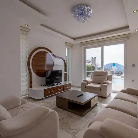 Solo - Adel Villa, 4 Bedroom Private At Villa Ölüdeniz