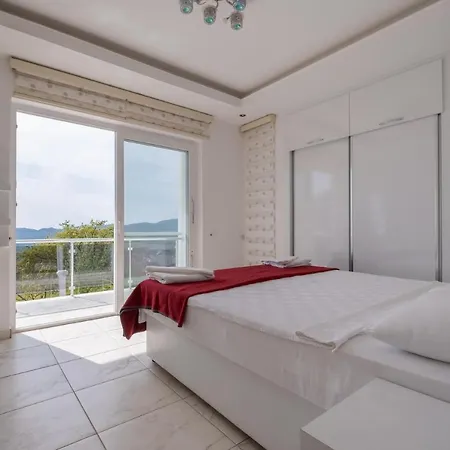 Solo - Adel Villa, 4 Bedroom Private At Ölüdeniz