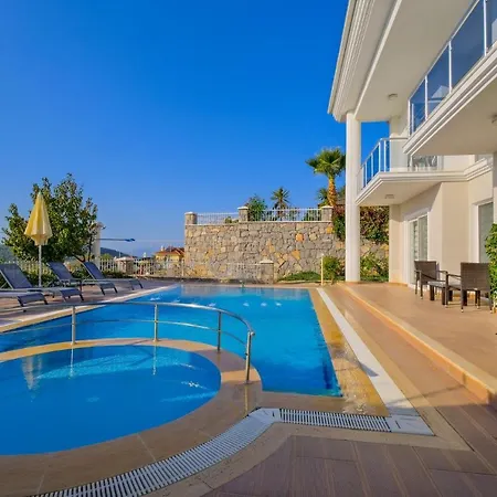 Solo - Adel Villa, 4 Bedroom Private At Вилла